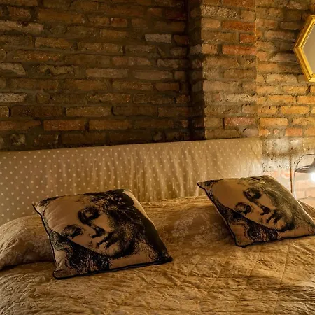 Venetian Loft Апартаменты