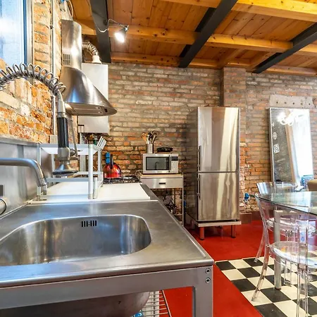 Venetian Loft