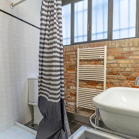 Venetian Loft