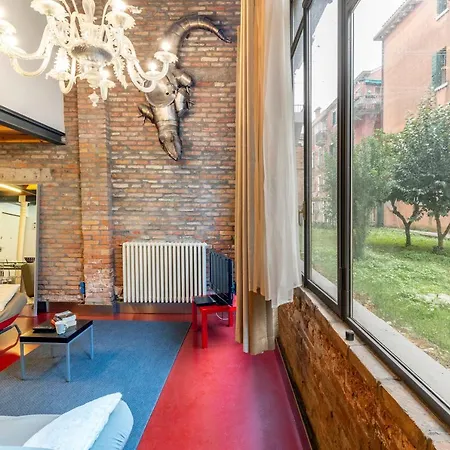 Venetian Loft