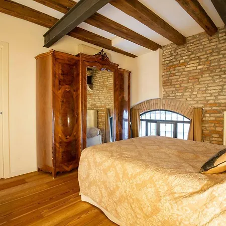 Venetian Loft 威尼斯